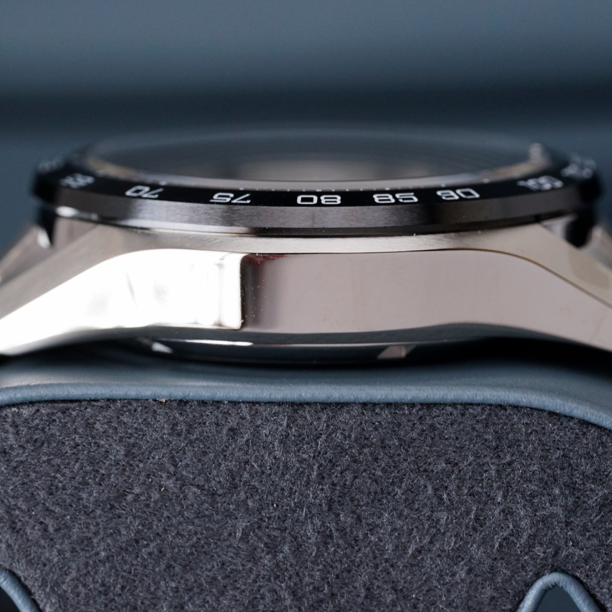 Relógio T.H Carrera Chronograph Fundo Preto Tachymetre