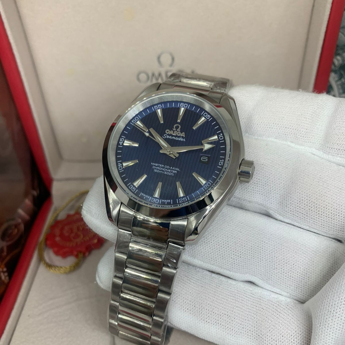 Relógio Omega Seamaster Aqua Terra 150M Calibre 8500 Fundo Azul