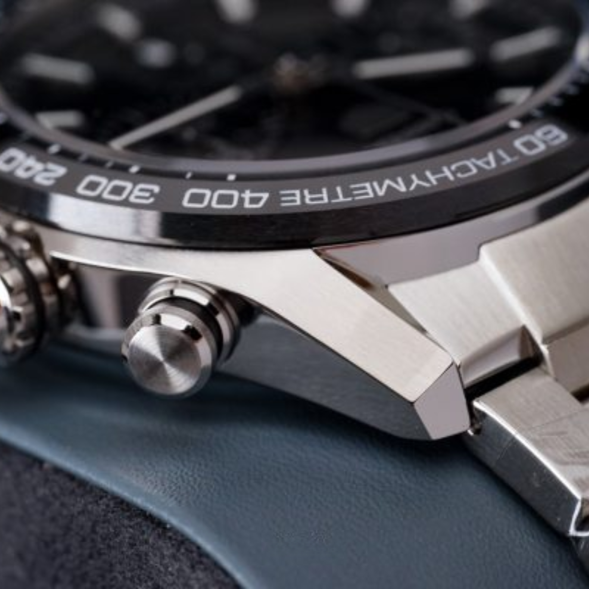 Relógio T.H Carrera Chronograph Fundo Preto Tachymetre