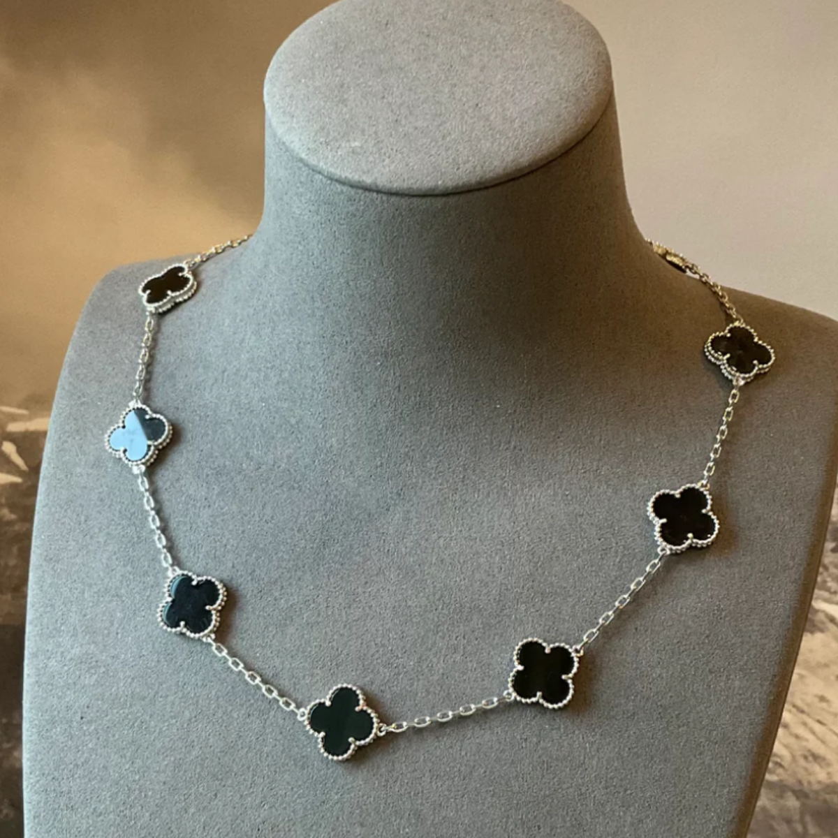 Colar Vintage Alhambra 10 Trevos Preto - Prata de Lei