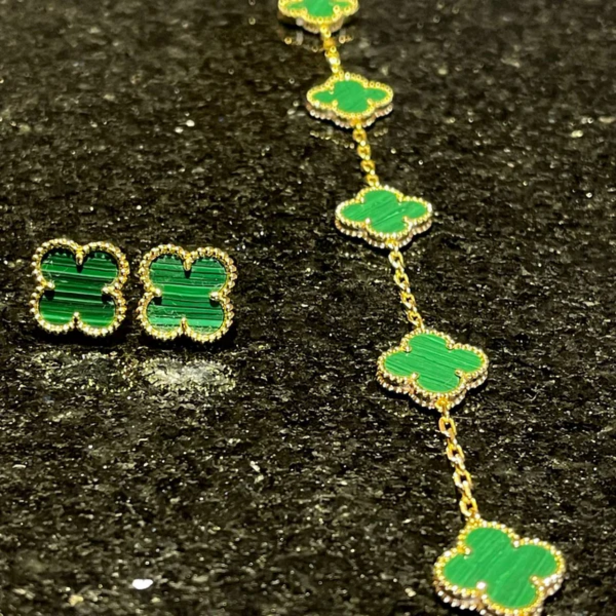Colar Vintage Alhambra 10 Trevos Verde - Ouro 18K