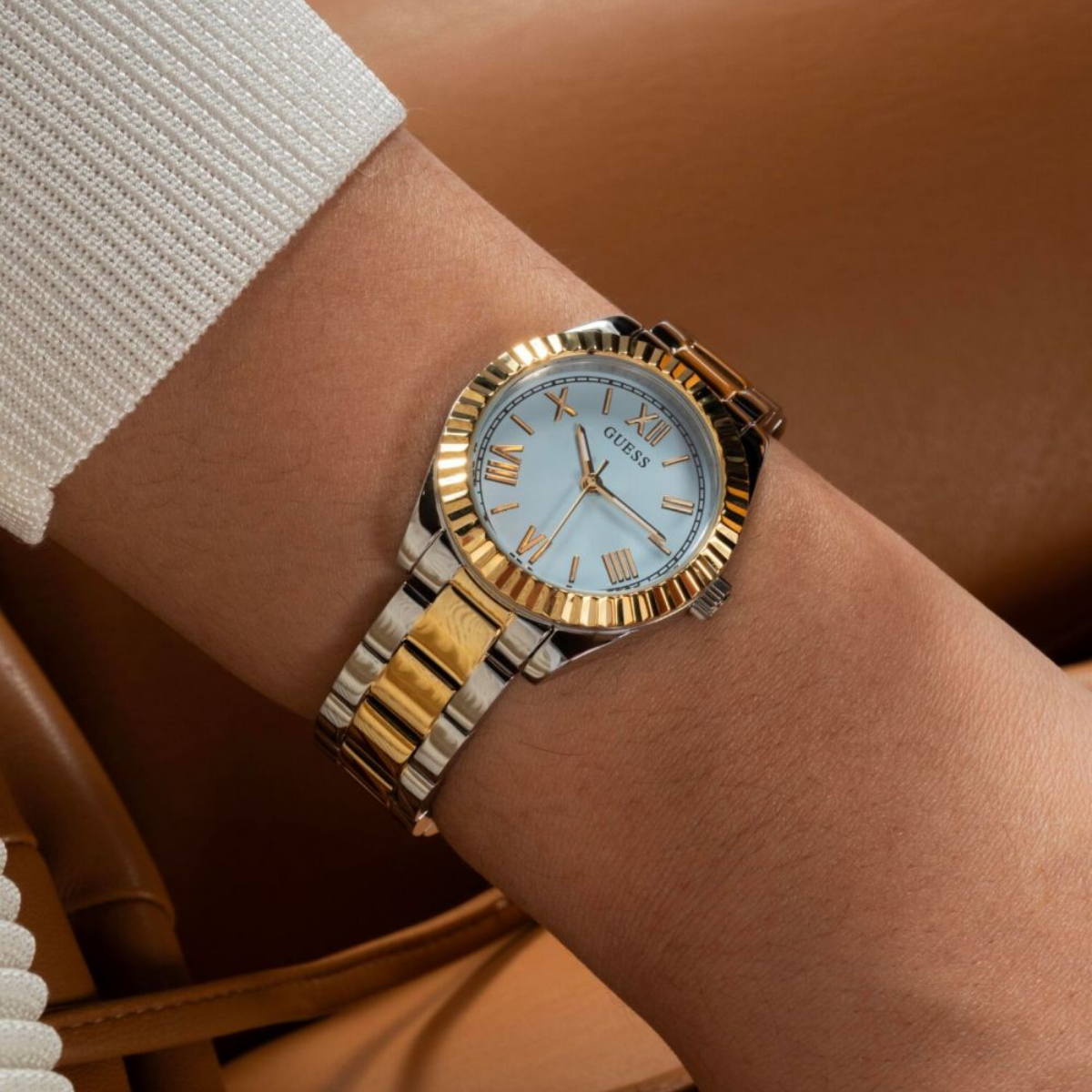 Relógio Mini Luna Detalhes Dourado - Prata 925
