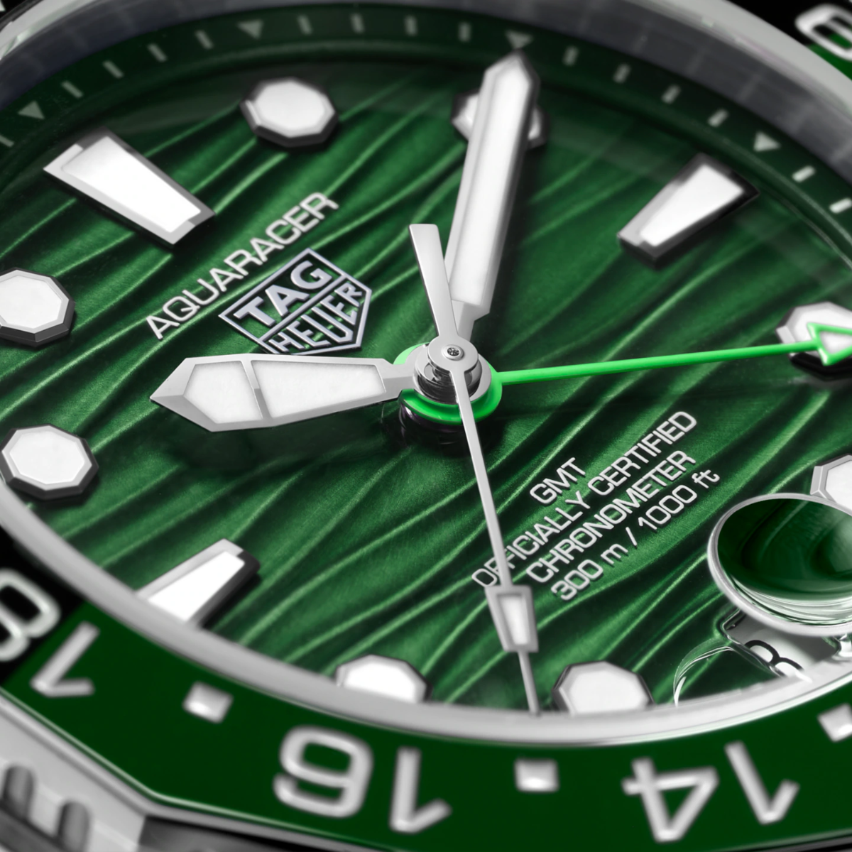 Relógio T.h Aquaracer Verde Professional 300 Date GMT