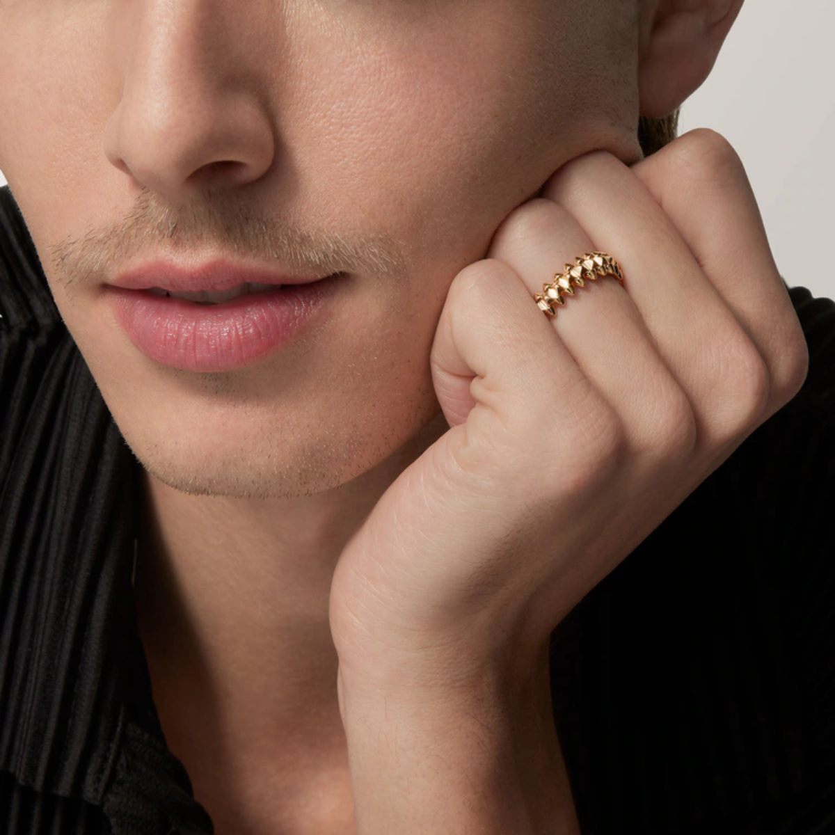 Anel Cartier Clash - Ouro 18K